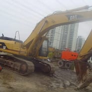 2016 CAT330BL crawler excavator, side view 2016 CAT330BL crawler excavator, side view