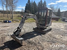 Mini Excavator TB015, side view
