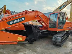 2018 Doosan DX60W crawler excavator, side profile view