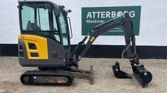 2017 Volvo EC18D mini excavator, side view 2017 Volvo EC18D mini excavator, side view