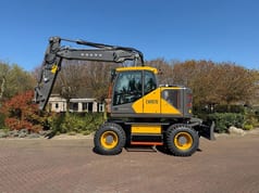2026 Volvo EWR170E GPE wheel excavator side view 2026 Volvo EWR170E GPE wheel excavator side view