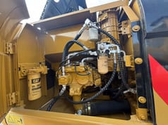 2024 Caterpillar KAT320D Motorraum-Ansicht