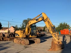2005 Caterpillar 312CL crawler excavator, side view 2005 Caterpillar 312CL crawler excavator, side view