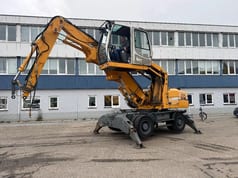 2009 Liebherr A316 LITRONIC material handler side view