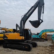 2022 Hyundai R225VS crawler excavator, side view 2022 Hyundai R225VS crawler excavator, side view