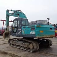 2016 Kobelco SK200 crawler excavator, rear three-quarter view