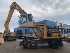 2009 Liebherr A904 C wheel excavator, side view