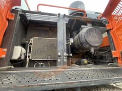 2020 Doosan 520 excavator engine compartment view