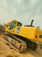 2022 Komatsu PC500 LC crawler excavator, rear three-quarter view 2022 Komatsu PC500 LC crawler excavator, rear three-quarter view