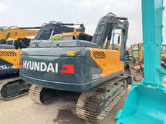 2023 Hyundai R220LC-9S crawler excavator rear view