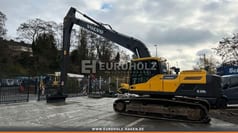 2012 Volvo EC220DL crawler excavator, side view