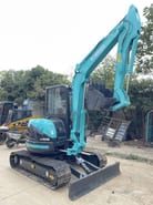 2020 Kobelco SK55SR mini excavator, front three-quarter view 2020 Kobelco SK55SR mini excavator, front three-quarter view