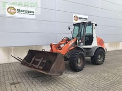 2008 Atlas AR 80 wheel loader, front three-quarter view 2008 Atlas AR 80 wheel loader, front three-quarter view