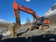 2017 Hitachi ZX490LCH-6 crawler excavator, side profile view