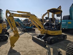 2024 Komatsu PC30MR mini excavator, side view 2024 Komatsu PC30MR mini excavator, side view