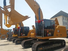 2024 Caterpillar 330GC crawler excavator, side view 2024 Caterpillar 330GC crawler excavator, side view