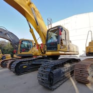 2018 Komatsu PC450-8 crawler excavator, side view