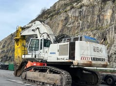 2002 Liebherr R984C crawler excavator, rear three-quarter view 2002 Liebherr R984C crawler excavator, rear three-quarter view