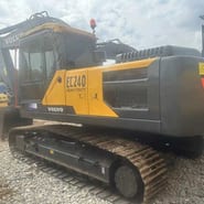 2009 Volvo EC240 crawler excavator, side view 2009 Volvo EC240 crawler excavator, side view
