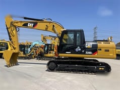 2022 Caterpillar 320D2 crawler excavator side view