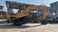 2015 Hyundai R220LC-9S crawler excavator, side view
