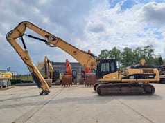 2007 Caterpillar 330DL crawler excavator side view 2007 Caterpillar 330DL crawler excavator side view