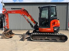 2017 Kubota U48-4 mini excavator, side view 2017 Kubota U48-4 mini excavator, side view