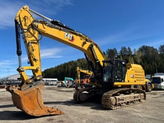 2020 Caterpillar 352-07A crawler excavator, side view 2020 Caterpillar 352-07A crawler excavator, side view