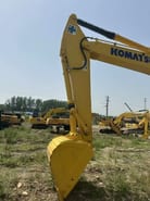 2023 Komatsu PC350LC-11 crawler excavator boom and bucket detail