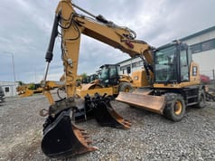 2018 Caterpillar M315F wheel excavator, front three-quarter view