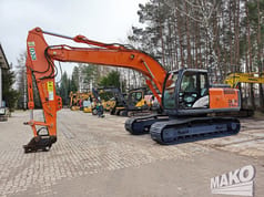 2015 Hitachi Zaxis 210LC crawler excavator side view 2015 Hitachi Zaxis 210LC crawler excavator side view