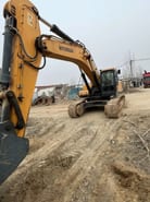 2013 Hyundai crawler excavator, front three-quarter view