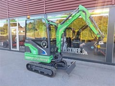2025 Mole M20EL mini excavator, side view 2025 Mole M20EL mini excavator, side view