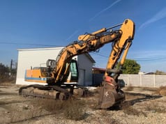 2006 Liebherr R914 B HD S L crawler excavator, side view 2006 Liebherr R914 B HD S L crawler excavator, side view