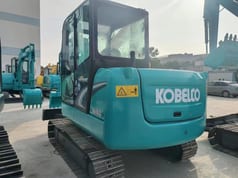 2020 Kobelco SK60-8 mini excavator rear view 2020 Kobelco SK60-8 mini excavator rear view