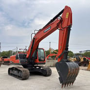 2020 Doosan DX225LCA crawler excavator, side view 2020 Doosan DX225LCA crawler excavator, side view