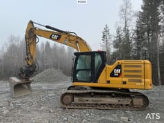 2018 Caterpillar 323 crawler excavator, side view 2018 Caterpillar 323 crawler excavator, side view