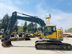 2011 Volvo ECR235CL crawler excavator side view 2011 Volvo ECR235CL crawler excavator side view