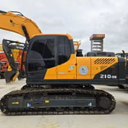 2021 Hyundai R210-9S crawler excavator, side view