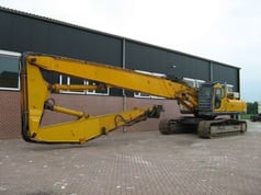 2008 Komatsu PC450HRD-8 crawler excavator, side view