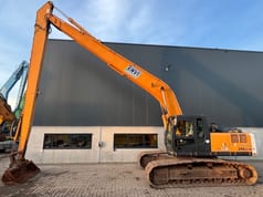 2011 Hyundai R290LC-7A crawler excavator side view