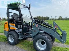 2023 Giant G2500 X-TRA HD mini excavator, side view