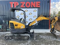 2016 Bobcat E26 mini excavator side view 2016 Bobcat E26 mini excavator side view