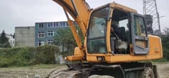2023 Hyundai R210W-7 wheel excavator, side profile view