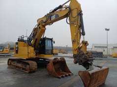 2018 Caterpillar 325F CR crawler excavator, side view
