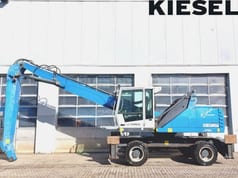 2013 Fuchs MHL335 E material handler, side view 2013 Fuchs MHL335 E material handler, side view