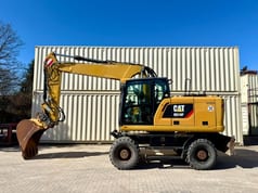 2016 Caterpillar M318F wheel excavator side view 2016 Caterpillar M318F wheel excavator side view