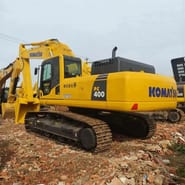 2017 Komatsu PC400 crawler excavator, rear three-quarter view 2017 Komatsu PC400 crawler excavator, rear three-quarter view