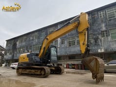 2021 XCMG XE135D crawler excavator, side profile view 2021 XCMG XE135D crawler excavator, side profile view