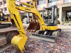 2018 Komatsu PC35 mini excavator, front three-quarter view 2018 Komatsu PC35 mini excavator, front three-quarter view